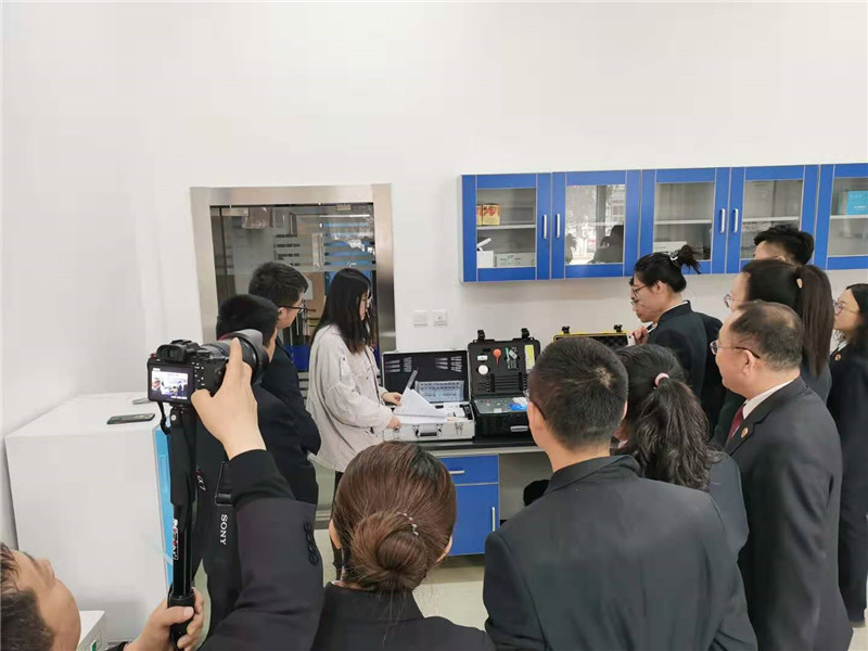 檢察機(jī)關(guān)采購?fù)寥乐亟饘贆z測儀器設(shè)備并進(jìn)行培訓(xùn) 檢察機(jī)關(guān)采購?fù)寥乐亟饘贆z測儀器設(shè)備并進(jìn)行培訓(xùn)